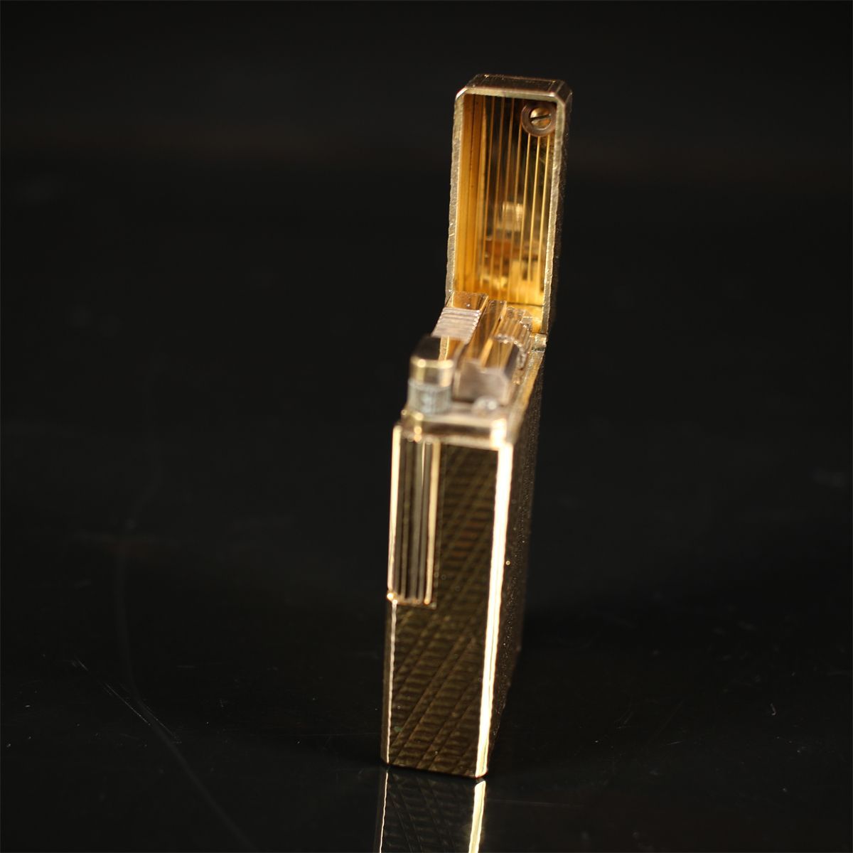 デュポンのライター デュポン 【S.T.Dupont】 ガスライター ゴールド／発火確認済み