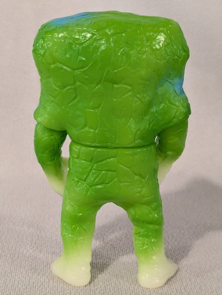 MAXTOY ミニソフビ怪獣倉庫シリーズ ジャミラ 緑蓄光 ソフビ 12月8日(日)より販売開始】【MAXTOY】ジャミラ(蓄光)が登場