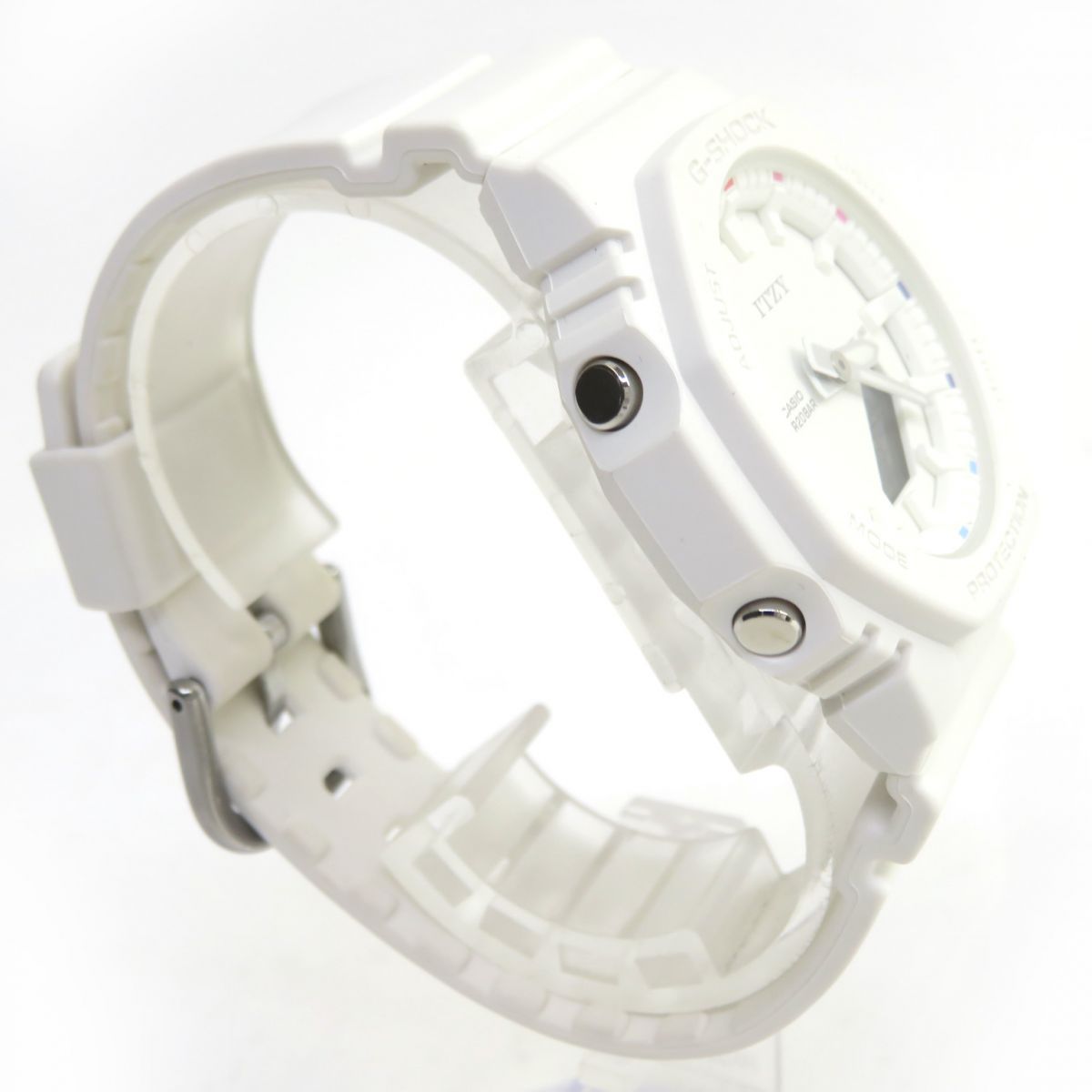 G-SHOCK ITZY ホワイト 腕時計 GMA-P2100IT-7AJR G-SHOCK GMA-P2100IT-7AJR カシオ CASIO アナログデジタル腕時計