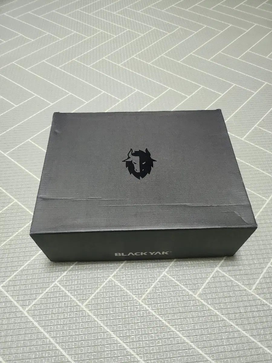 BLACK YAK ブラックヤク New Balance ニューバランス ♥ 私はそれを持っている 270 245 ラタン