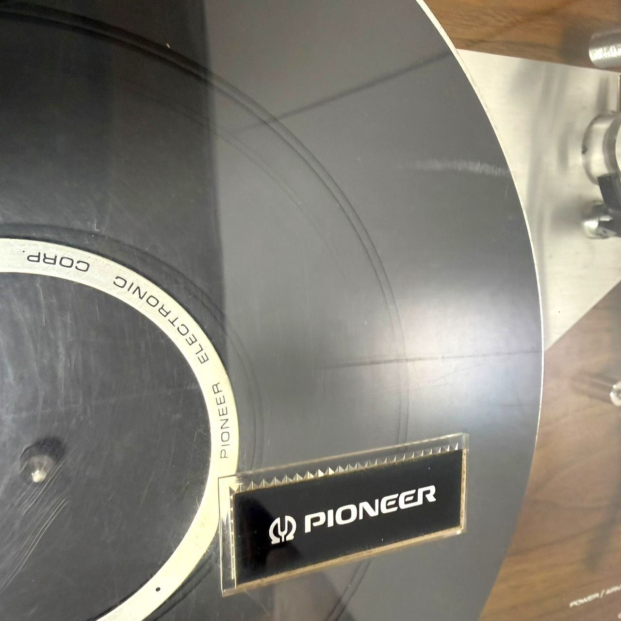 ターンテーブル