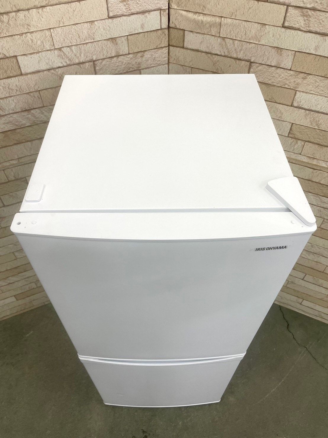 高年式‼︎大阪送料無料☆3か月保障付き☆冷蔵庫☆2023年☆アイリス  