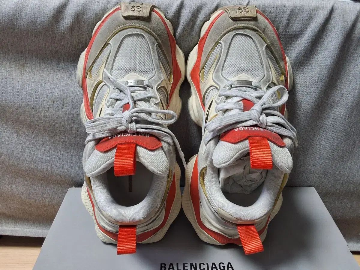 BALENCIAGA(バレンシアガ) カーゴスニーカー レッド 39 - メルカリ