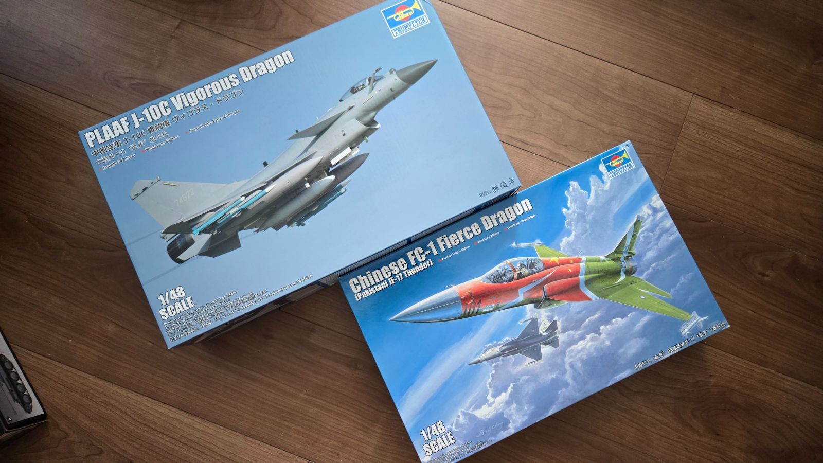 トランぺッター1/48「Su-17フィッター」完成品 トランぺッター 1/48 スパイトフル Trumpeter Supermarine