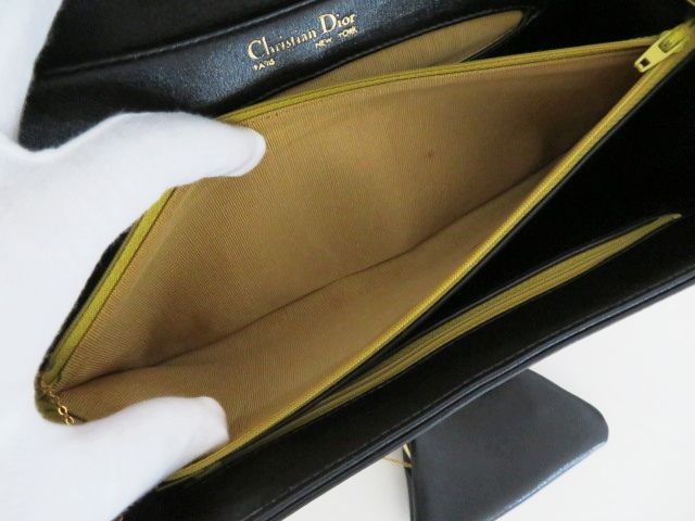 T06 Christian Dior クリスチャンディオール CDバックルロゴ がま口