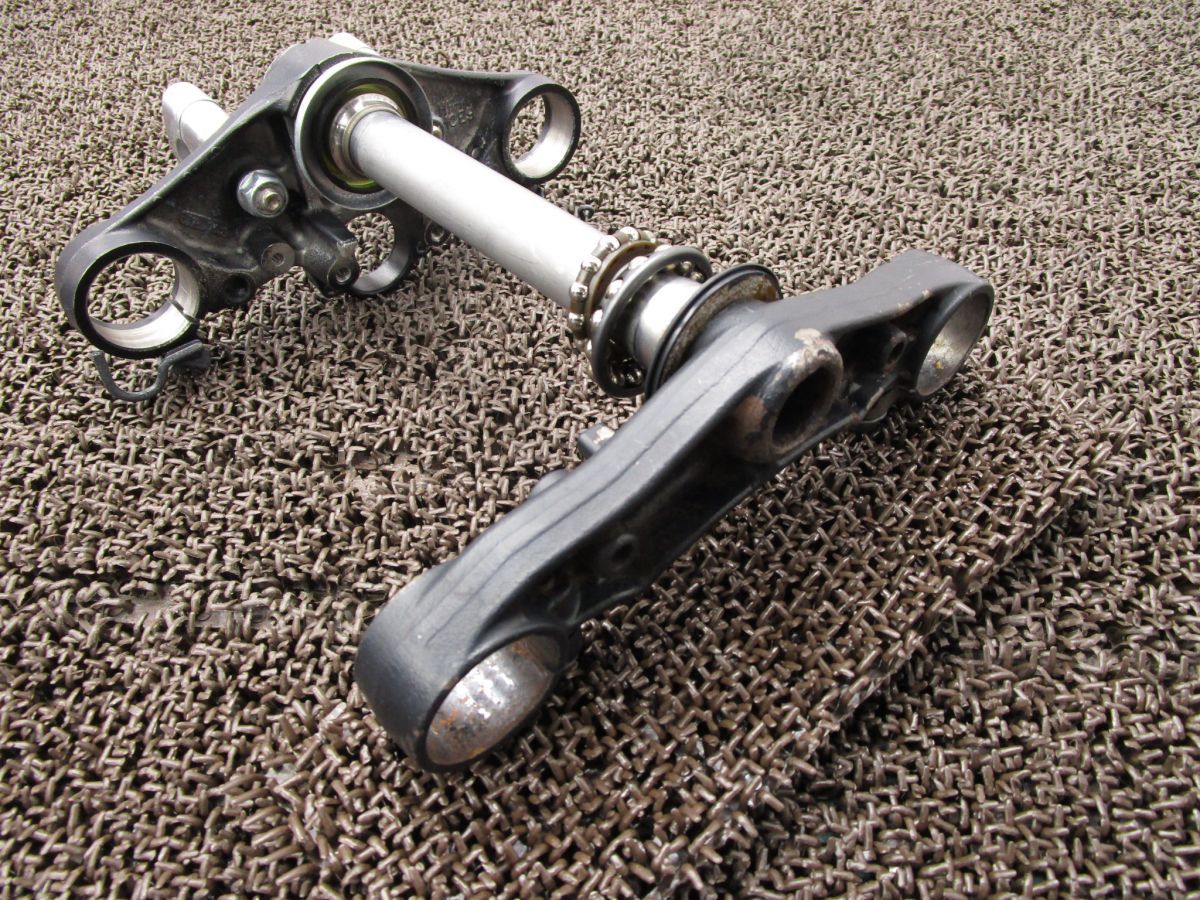 CB400SB レボ トップブリッジ ステム A5924 NC42 ホンダ NC42E スーパーボルドール REVO 動画有 FI インジェクション BRIGHTFACE_UK