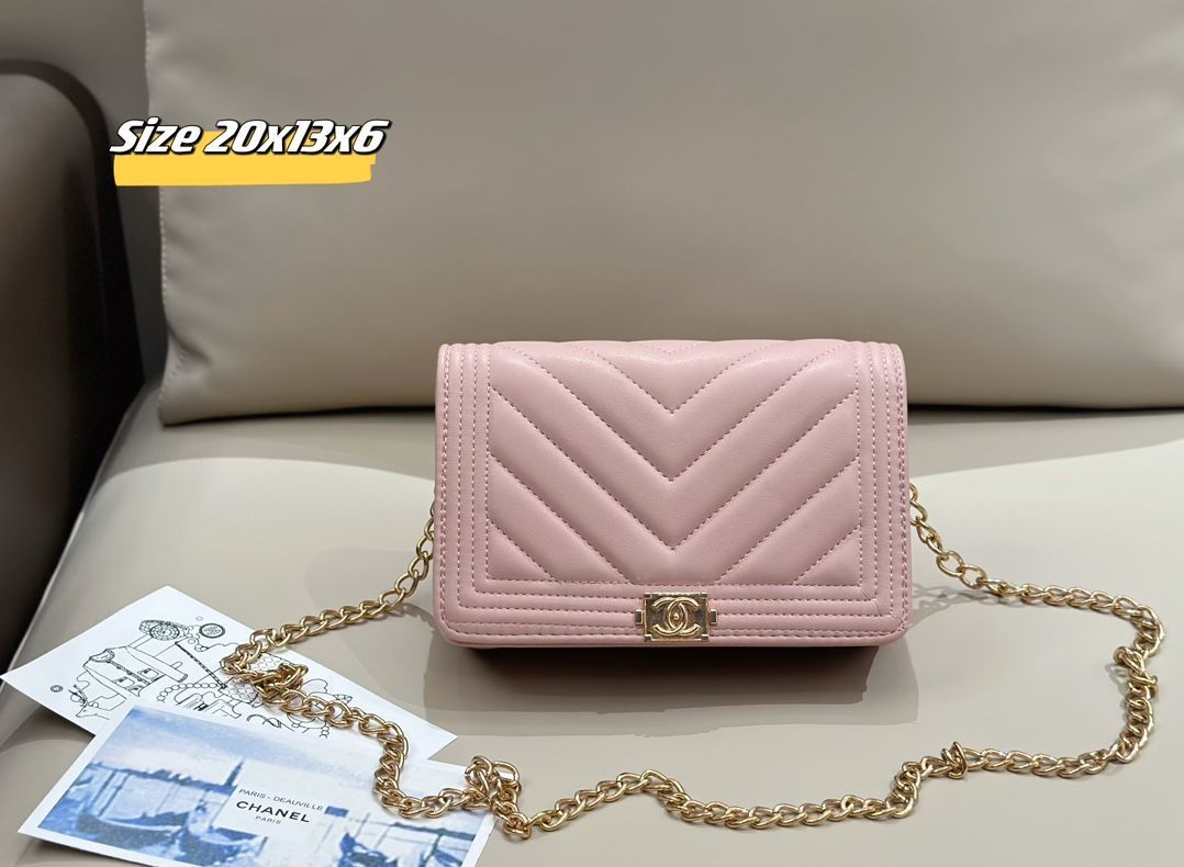 値下げ❗トラベルバッグ❗上品な茶色でかなり入ります＼(^o^)／　＼(^o^)／ 今日特価】年中激安！多数スタイルをご選択いただけます