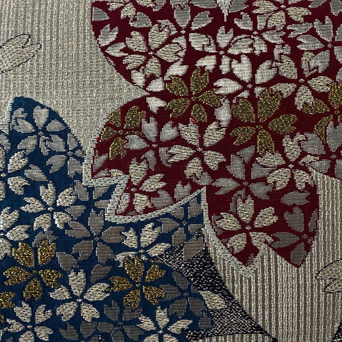 袋帯 美品 秀品 桜 花びら 金銀糸 箔 銀色 六通 正絹 【中古