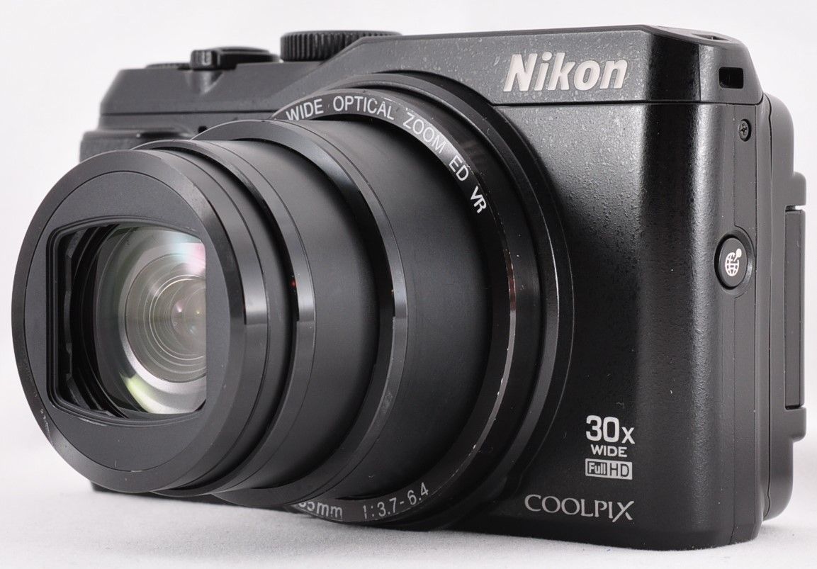 美品 Nikon ニコン COOLPIX S9900 元箱付 コンデジ　デジタルカメラ　デジカメ　黒　ブラック