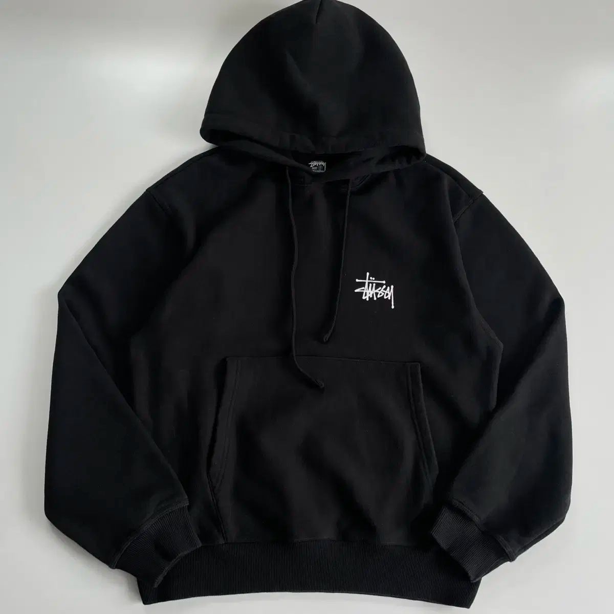 Stussy STUSSY(ステューシー) ストック ロゴ 黒 フード付きT
