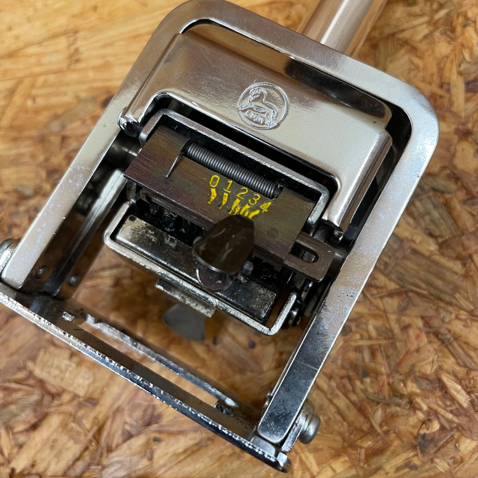 ナンバリング スタンプ C-75 現状品 昭和レトロ LION AUTO-NAMBER C-75 オートナンバリングマシン