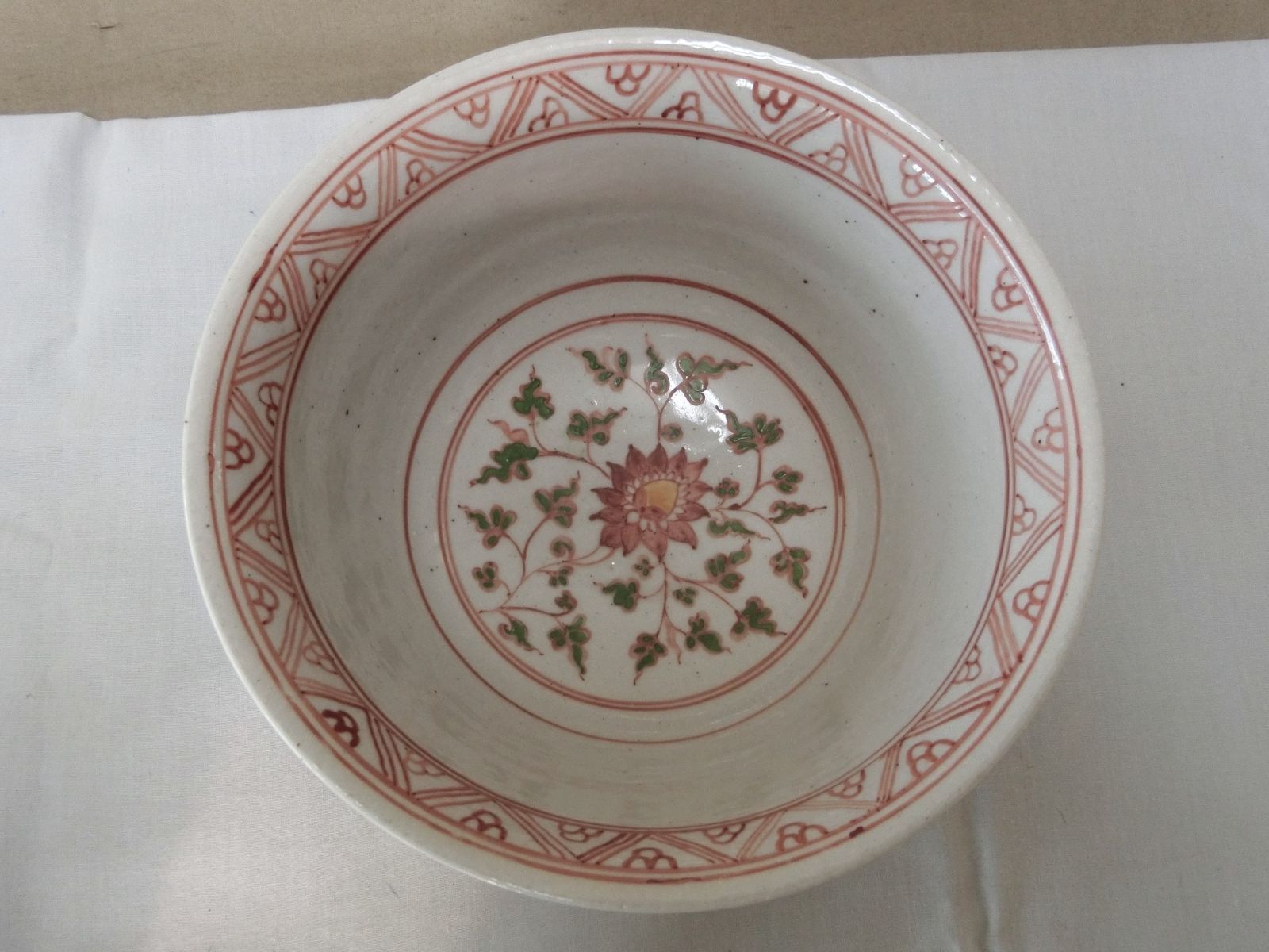 【中国　鉢　丼　色絵鉢花鳥文　銘有り　古董古玩】◆李朝朝鮮　骨董　皿　茶器　鑑賞 美術品・アンティーク・コレクション 【中国 鉢 丼 色絵鉢花鳥文 銘
