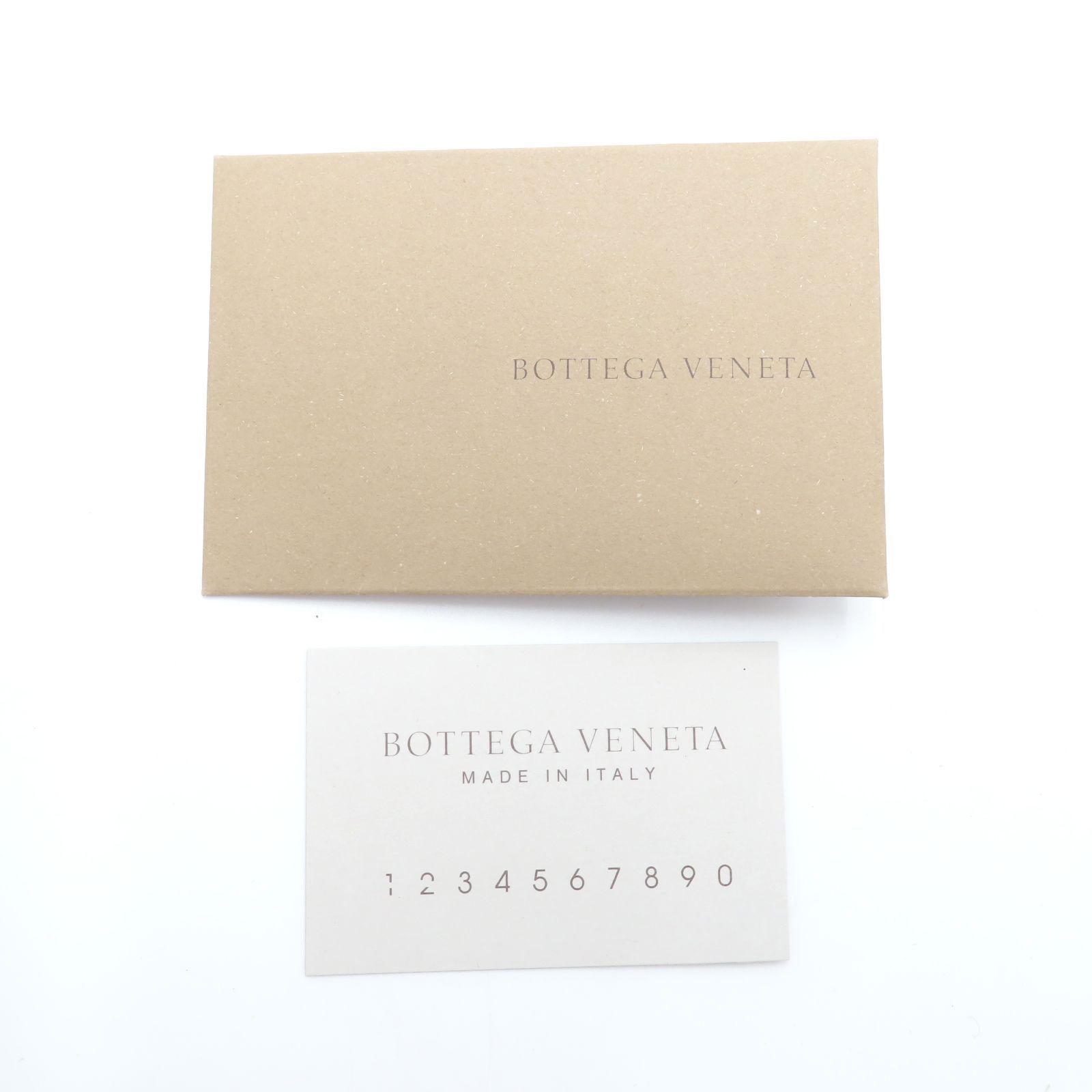 BOTTEGA VENETA ボッテガヴェネタ イントレチャート サシェ ブラック 