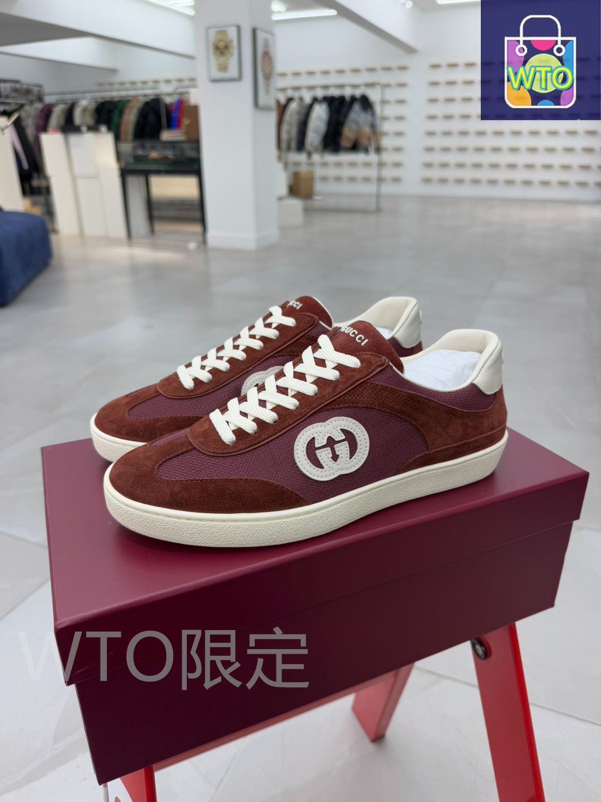 【国内発送関税込】【GUCCI】スエードトリムスニーカー org.jpg