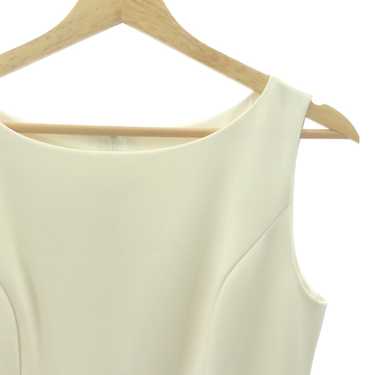 フォクシー　バロン　ノースリーブフレアワンピース 40 ベージュ 美品】 FOXEY NEW YORK / フォクシーニューヨーク | バロン