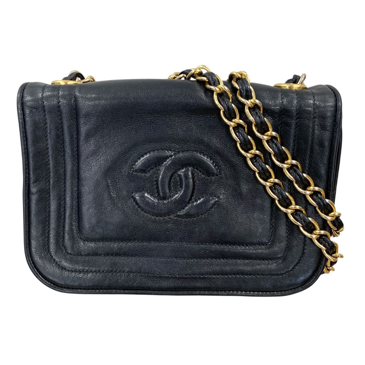 CHANEL シャネル ブラック エナメルレザー ゴールド金具 ココマーク CHANEL シャネル ココマーク マトラッセ ゴールド金具