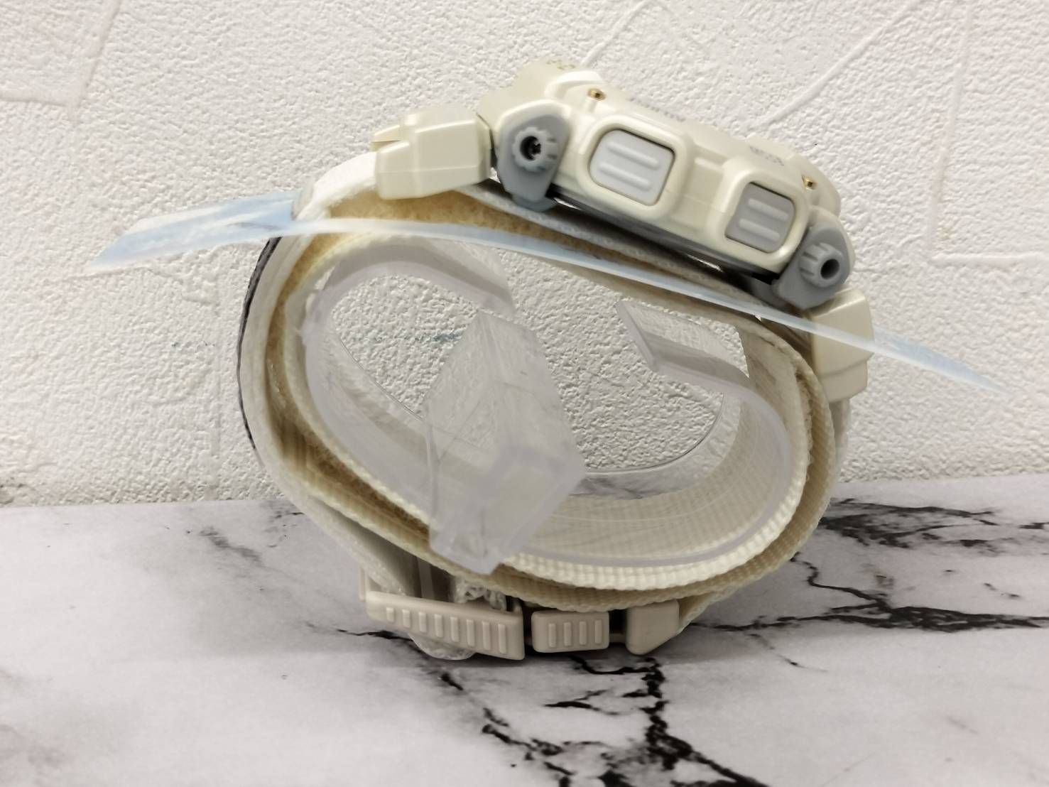 さらに値下げG-SHOCK DW-8800AJ-7AT アラスカ犬ぞり協会モデル CASIO G-SHOCK DW-8800AJ-7AT 犬ぞり - メルカリ