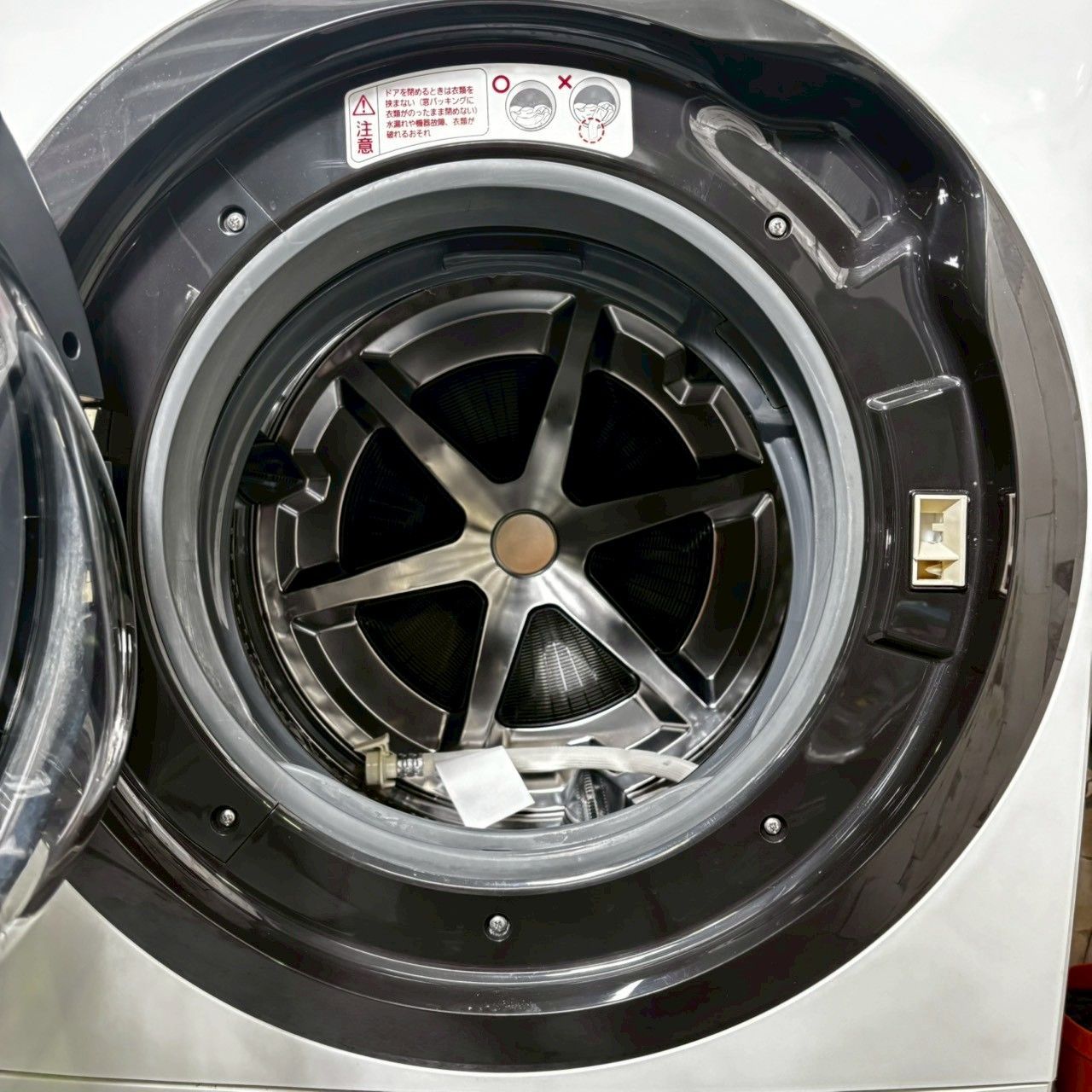 ドラム式電気洗濯乾燥機 11.0kg