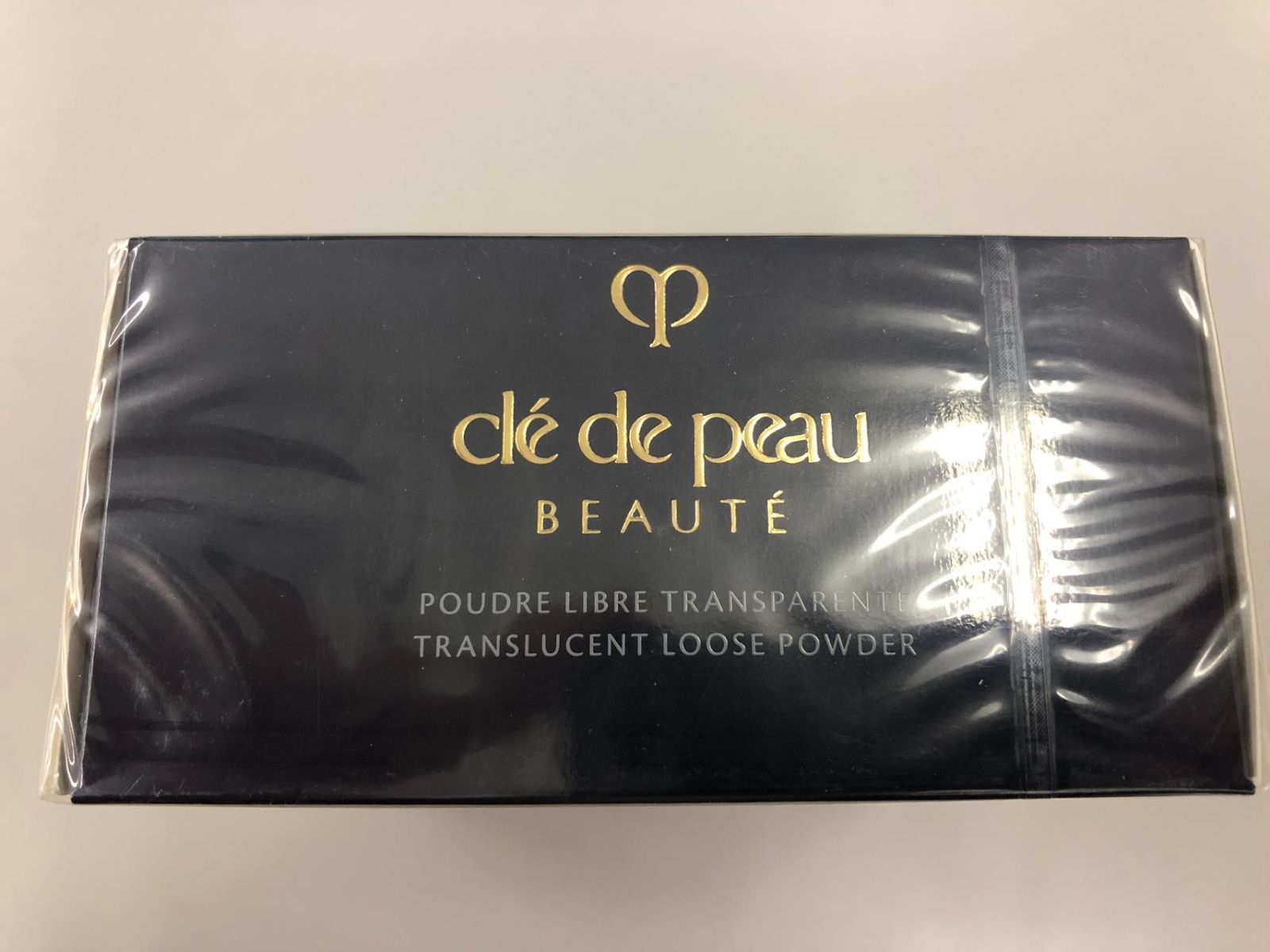 クレドポーボーテプードルトランスパラントn【2ライトミディアム】 プードルトランスパラントn 02 ライトミディアム / クレ・ド・ポー