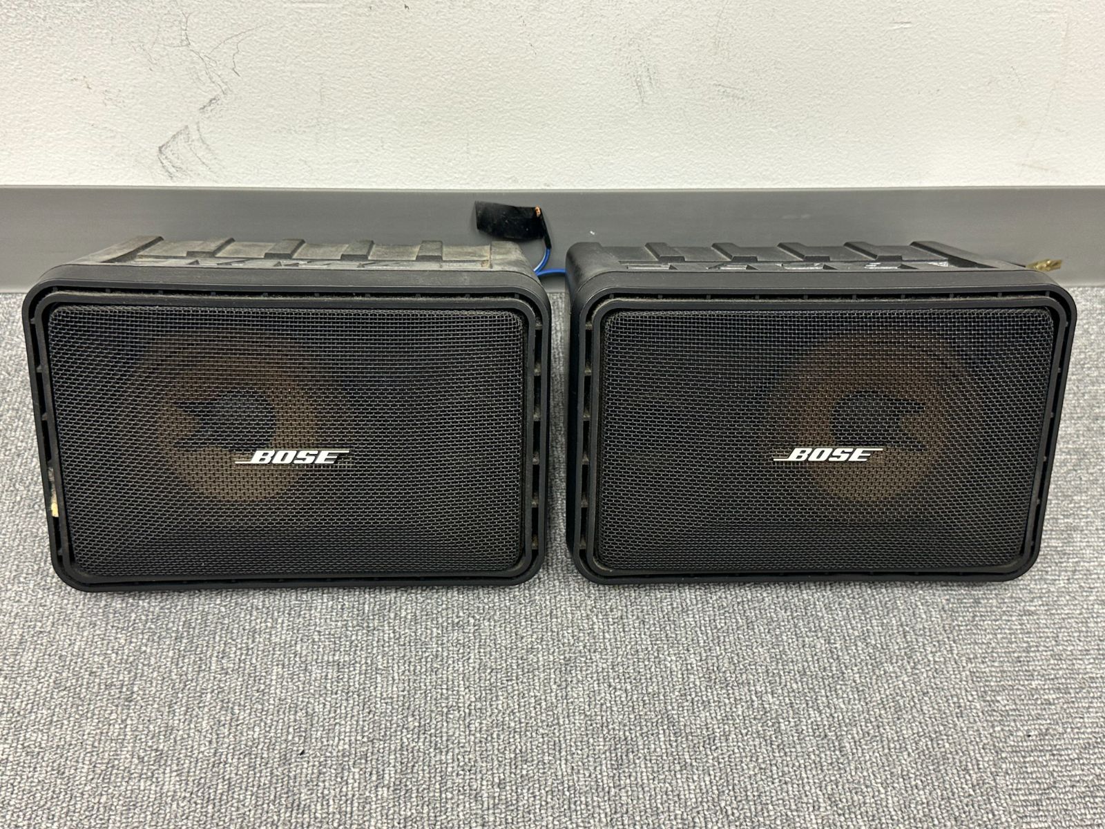 CH P700-SB4-1197 BOSE ボーズ 101RD カースピーカー ペアスピーカー 小型スピーカー