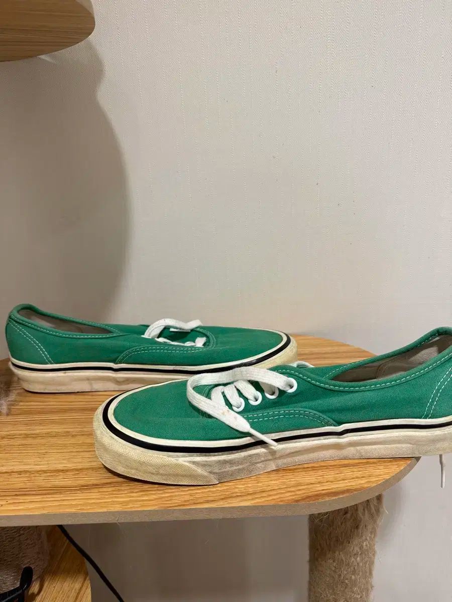 VANS(バンズ) オーセンティック Style 44 グリーン 270mm