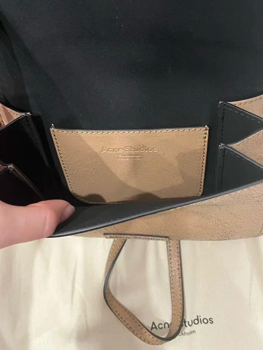 ロゴワッペン フラット