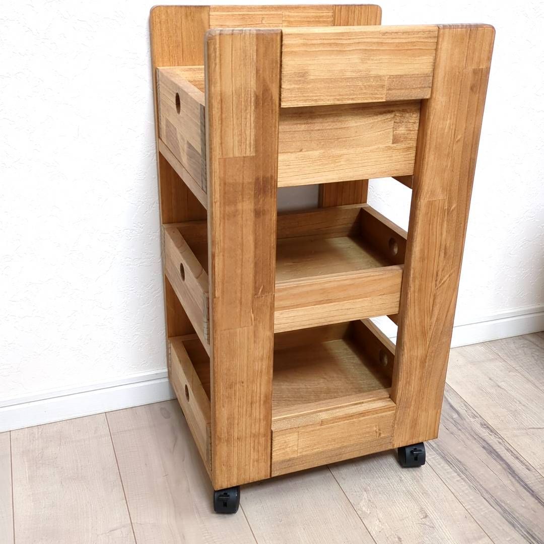 リビング学習に便利なお片付けワゴン