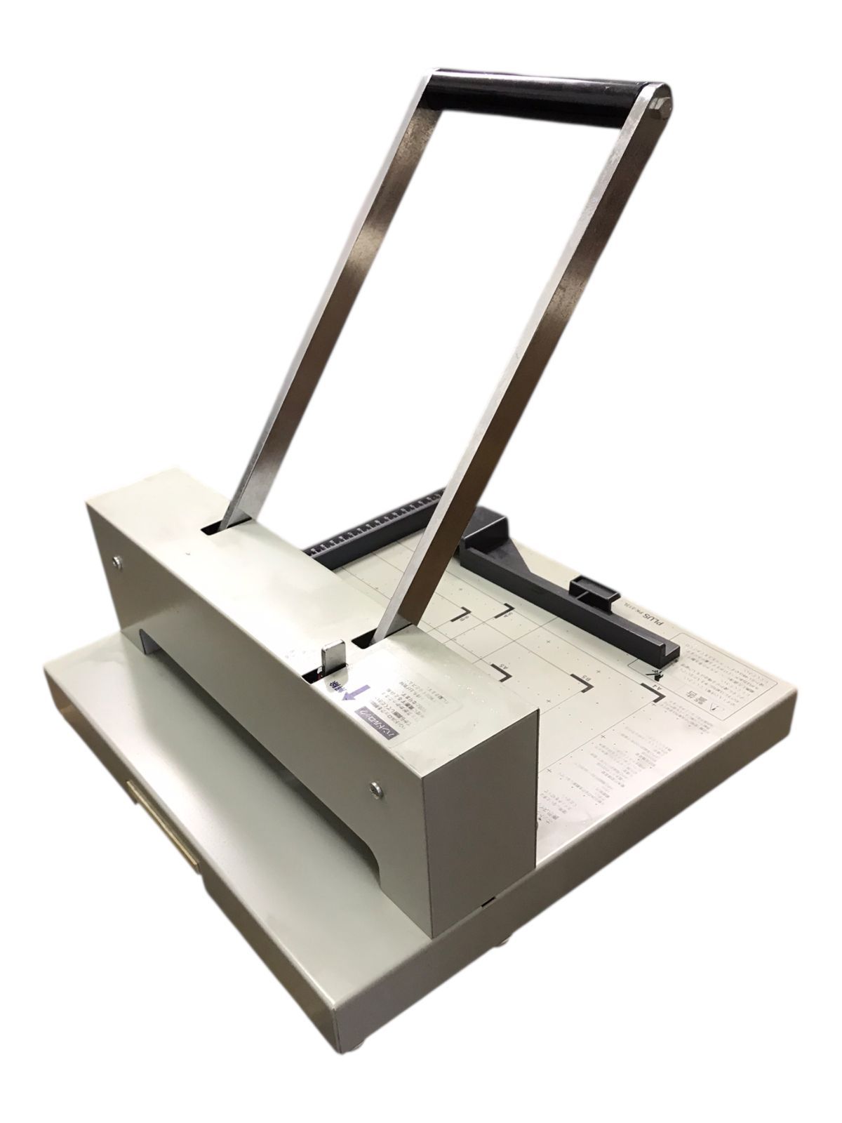PLUS プラス 手動断裁機 PK-513L / 断裁幅299ミリ/A4長辺/LEDライト