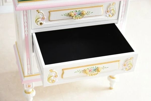 ナイトテーブル