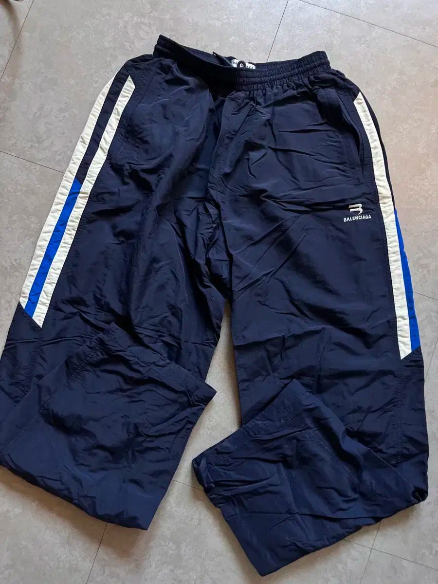 36 BALENCIAGA バレンシアガ トラック パンツ
