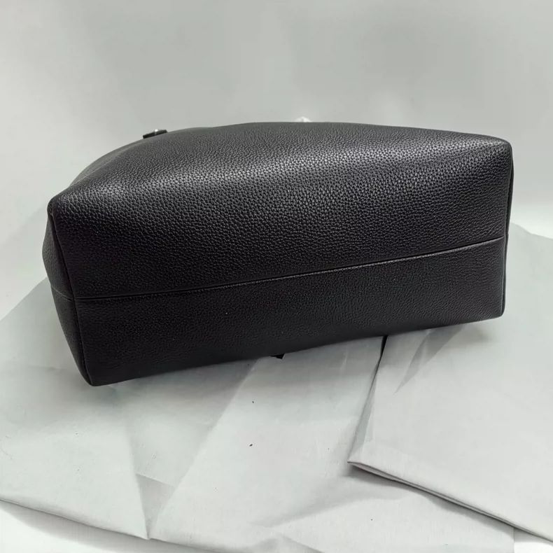 Westwood ワキ下ハンドバッグ