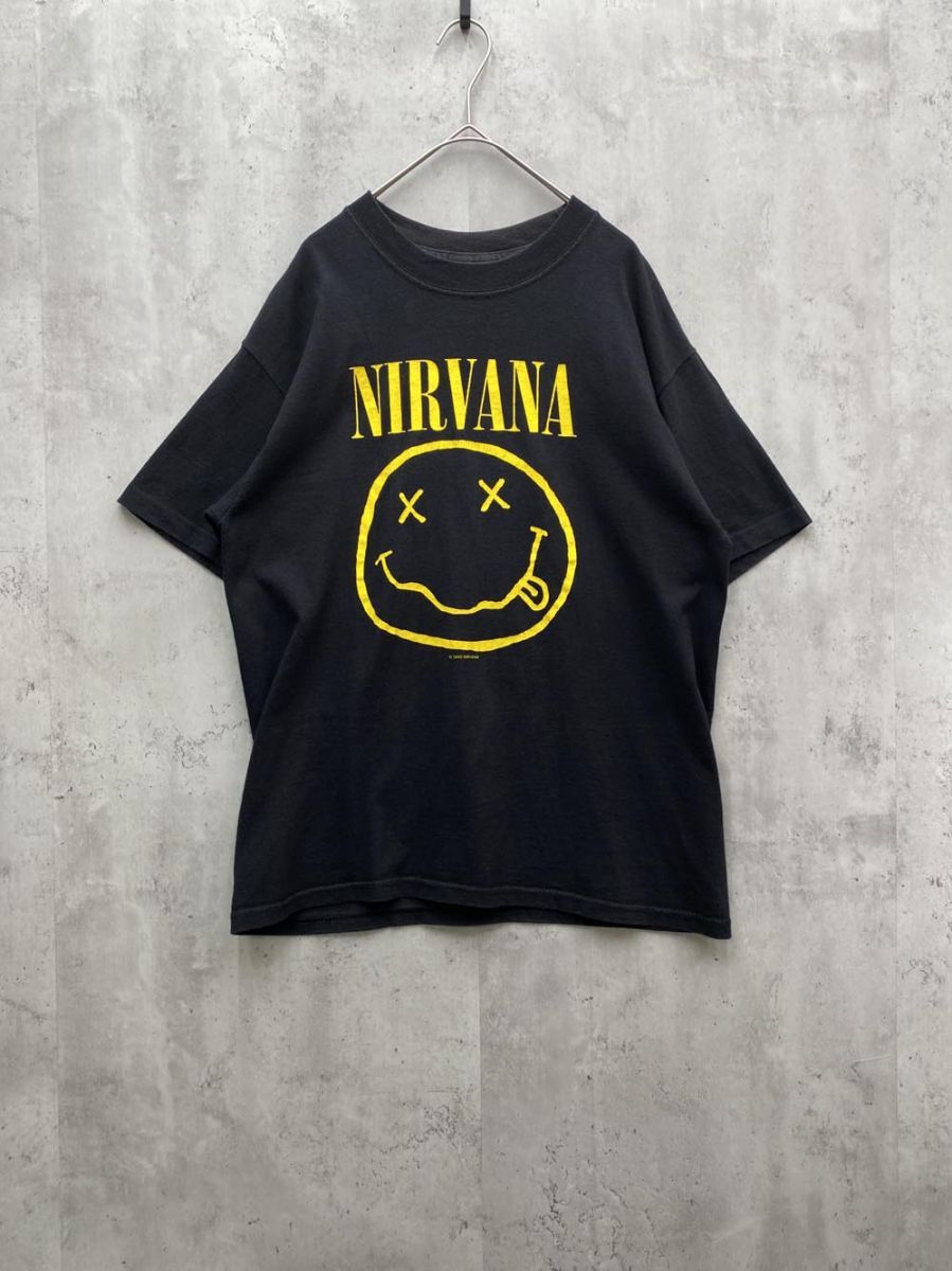NIRVANA コピーライト1992年 スマイリー 半袖Tシャツ バンドT 古着 NIRVANA コピーライト1992年 スマイリー 半袖TシャツバンドT古着