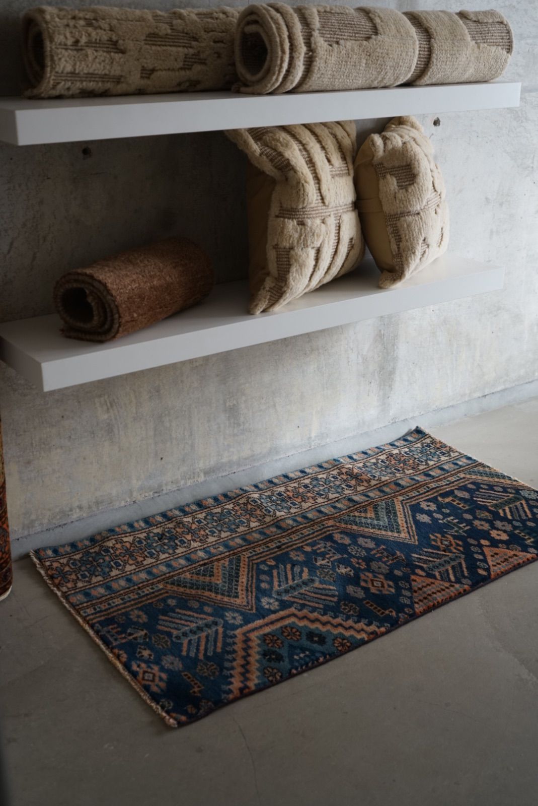 ヴィンテージラグ トルコ スモールサイズ インディゴブルー 107.5 × 60 cm No.TR25166