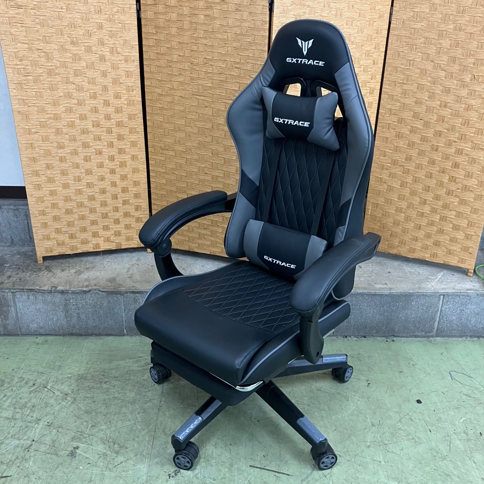 値下げ交渉可能】GXTRACE ゲーミングチェア フットレスト搭載 値下げ交渉可能】GXTRACE ゲーミングチェア フットレスト搭載