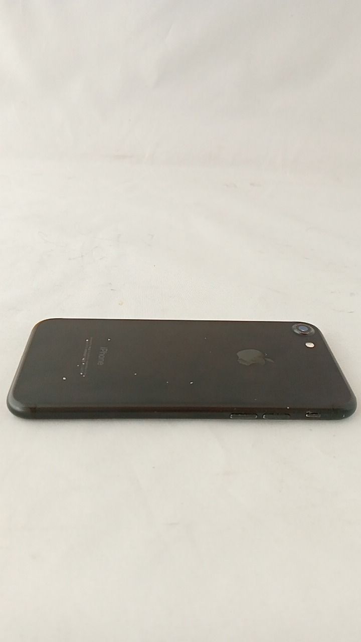 動作確認済！ iPhone7 A1779 128GB 本体 ブラック ドコモ回線 7645_0715 - メルカリ