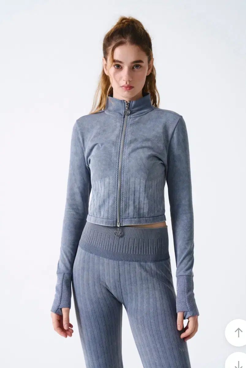 ベリッシ トレーニングウェア セット ブルー