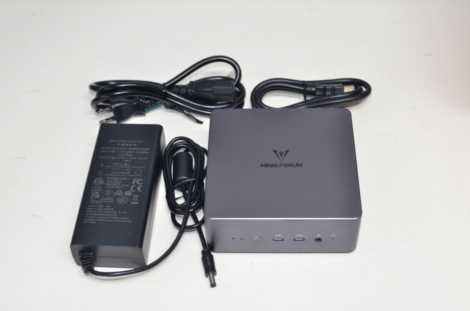 中古良品 MINISFORUM UM790 Pro Mini PC Windows11+office ミニ