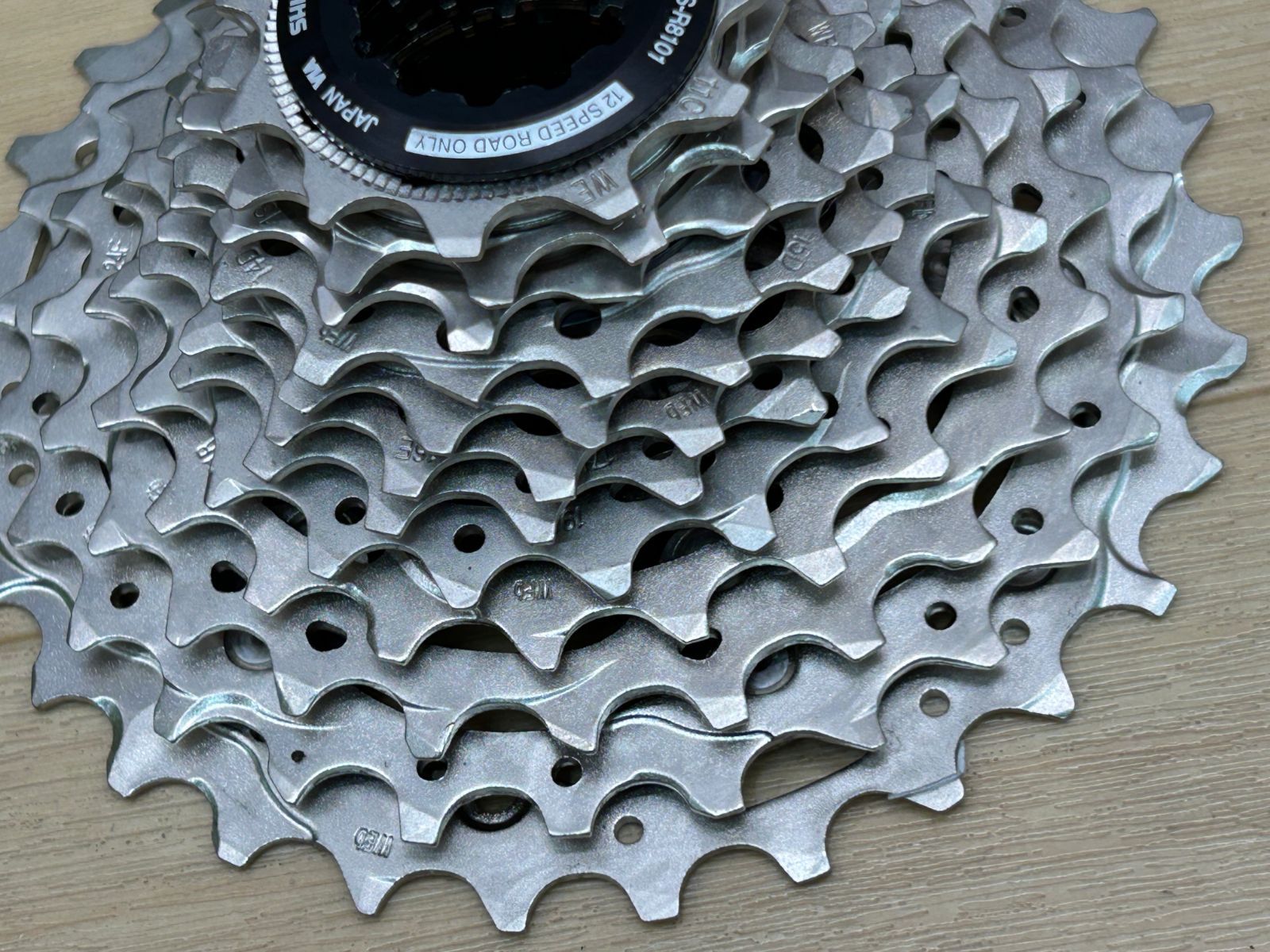 アルテグラ Di2用 12速スプロケット CS-R8101 11-34T