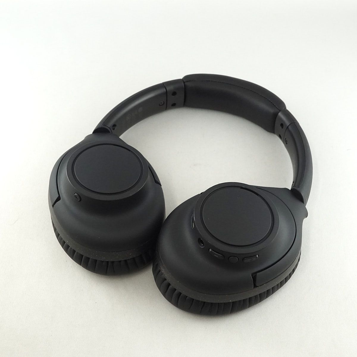 未使用　audio-technica ATH-S300BT ワイヤレスヘッドホン ATH-S300BT｜ヘッドホン：ワイヤレスヘッドホン｜オーディオテクニカ