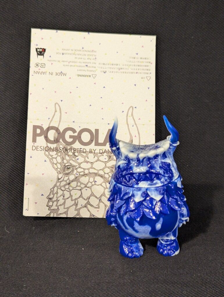 KAIJU Artist DAN SOLA POGOLA (白×クリアブルーマーブ成型)