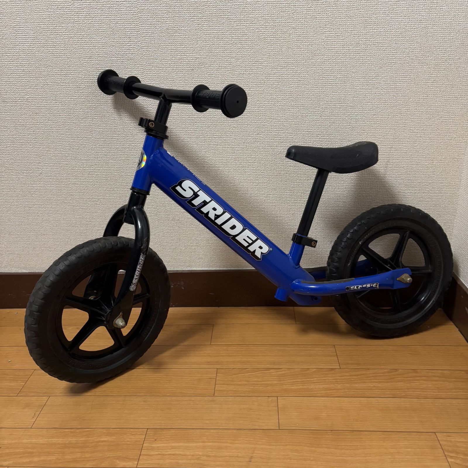 【新品未使用】STRIDER 12インチ クラシック バランスバイク ブルー 青 STRIDER クラシック バランスバイク 12インチ 青 ブルー - メルカリ