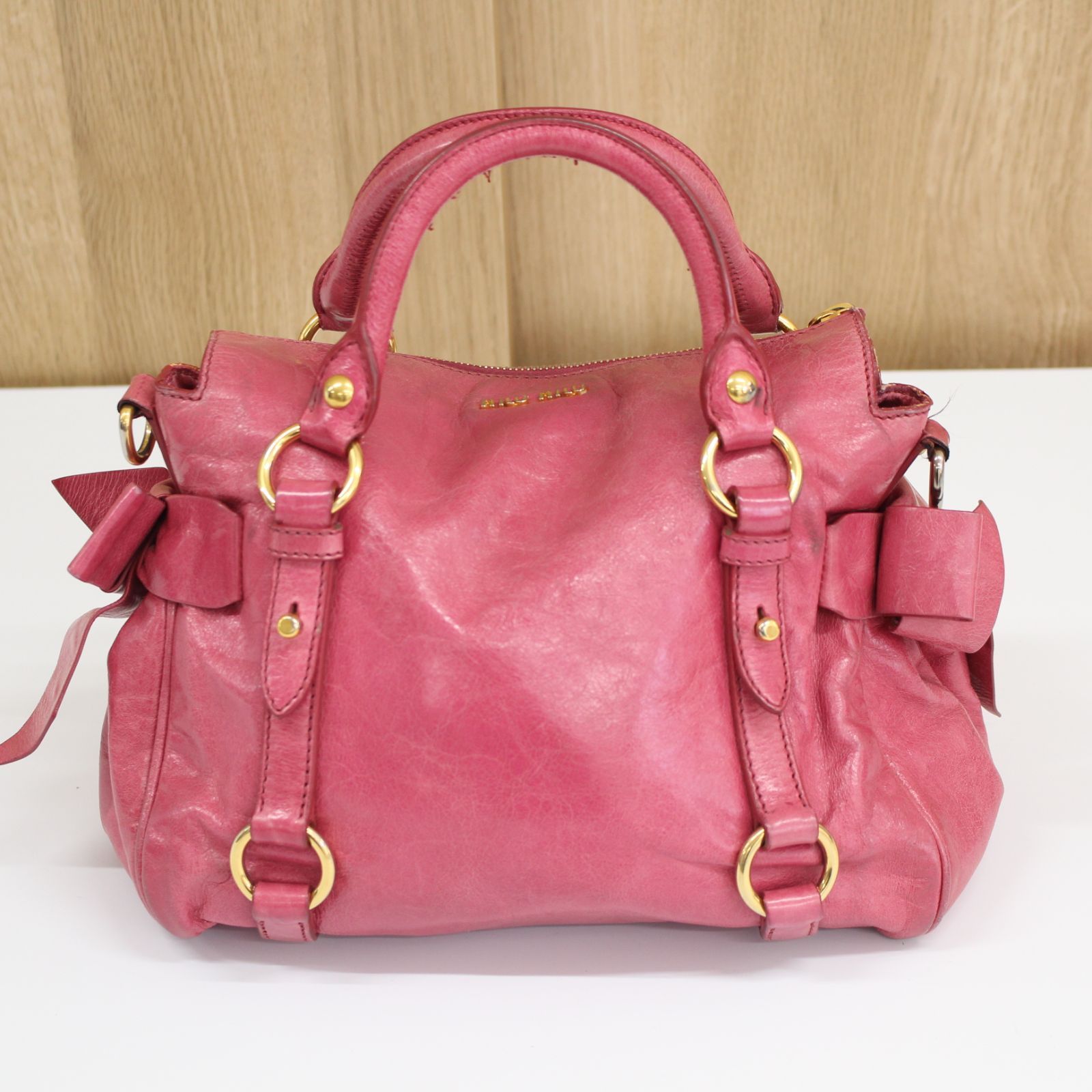 ミュウミュウ　２WAYバッグ A932】miu miu 2wayバッグ レザー ピンク リボン ミュウミュウ