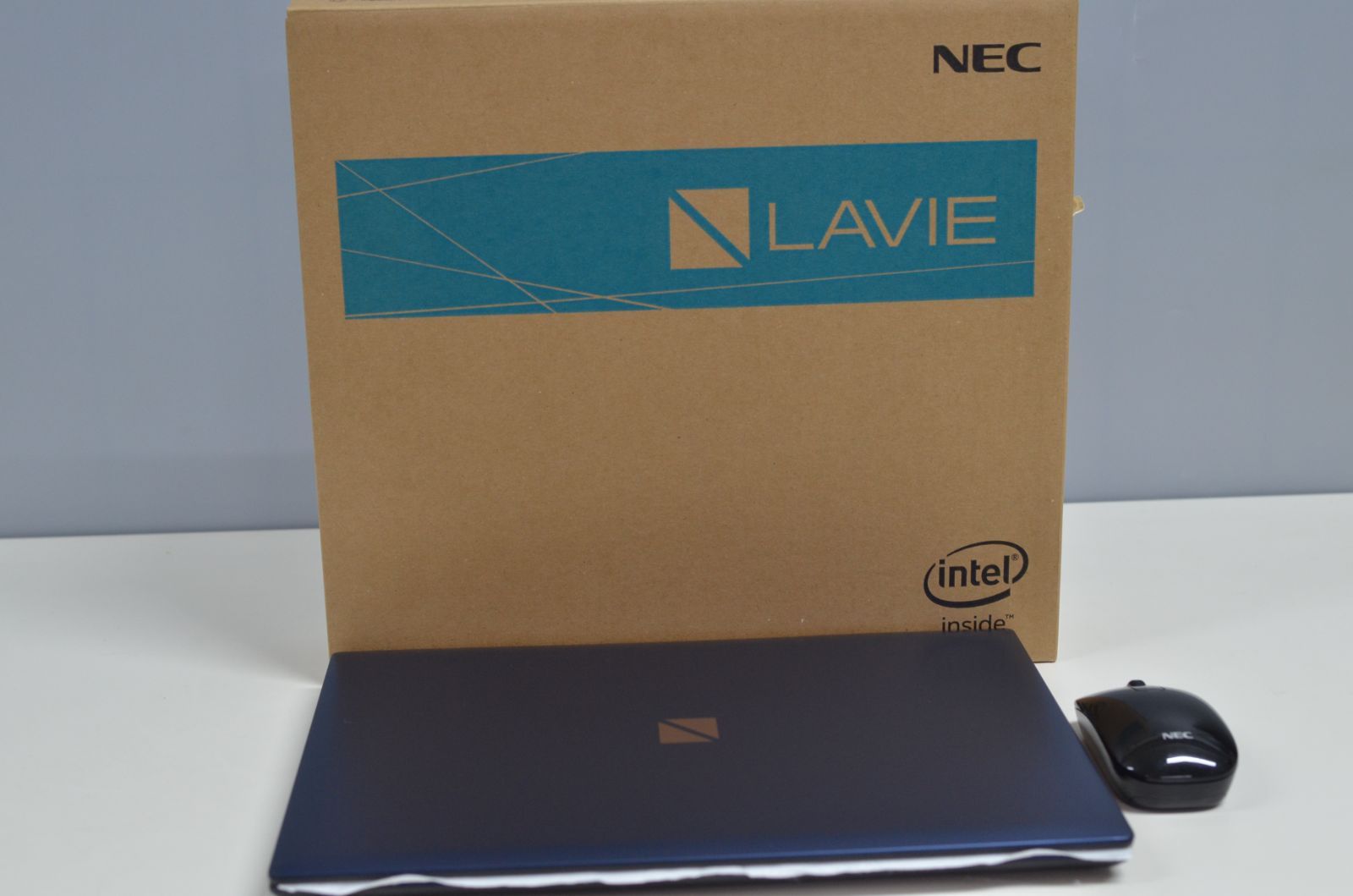 NEC LAVIE HM750/PAL i7 / 512GB / 8GB 中古美品ノートパソコン NEC PC