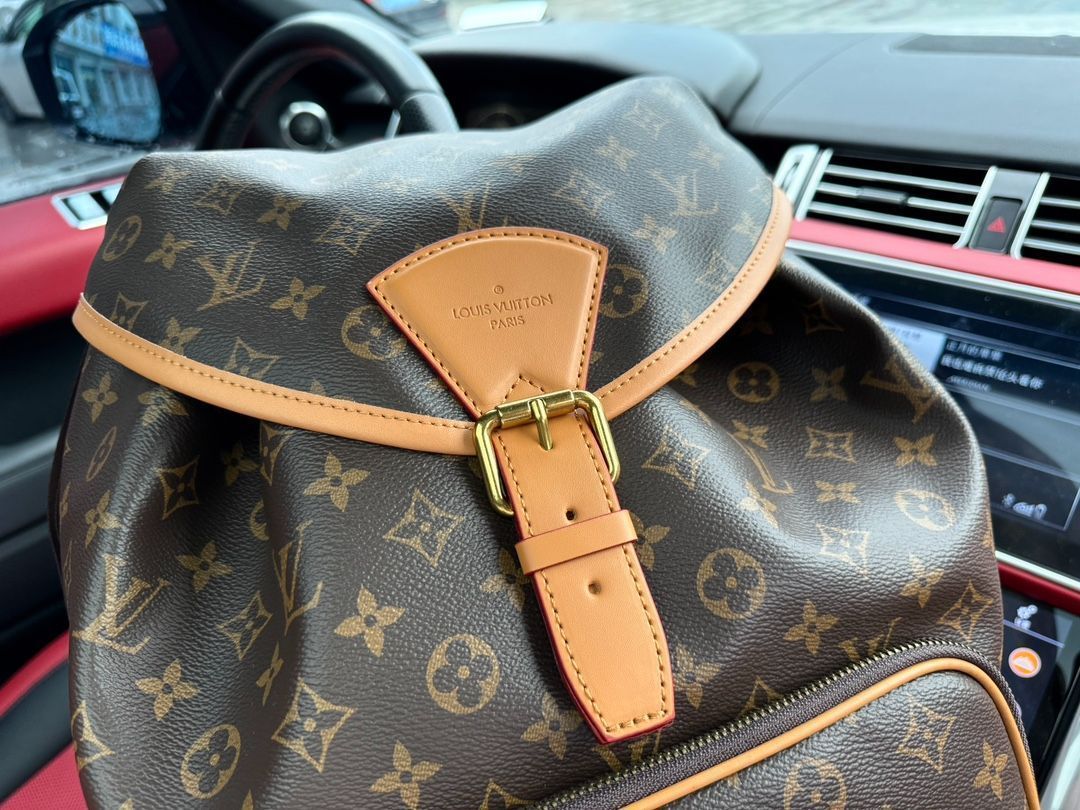 Louis Vuitton ショルダーバック Louis Vuitton ショルダーバッグ チェック柄 - メルカリ