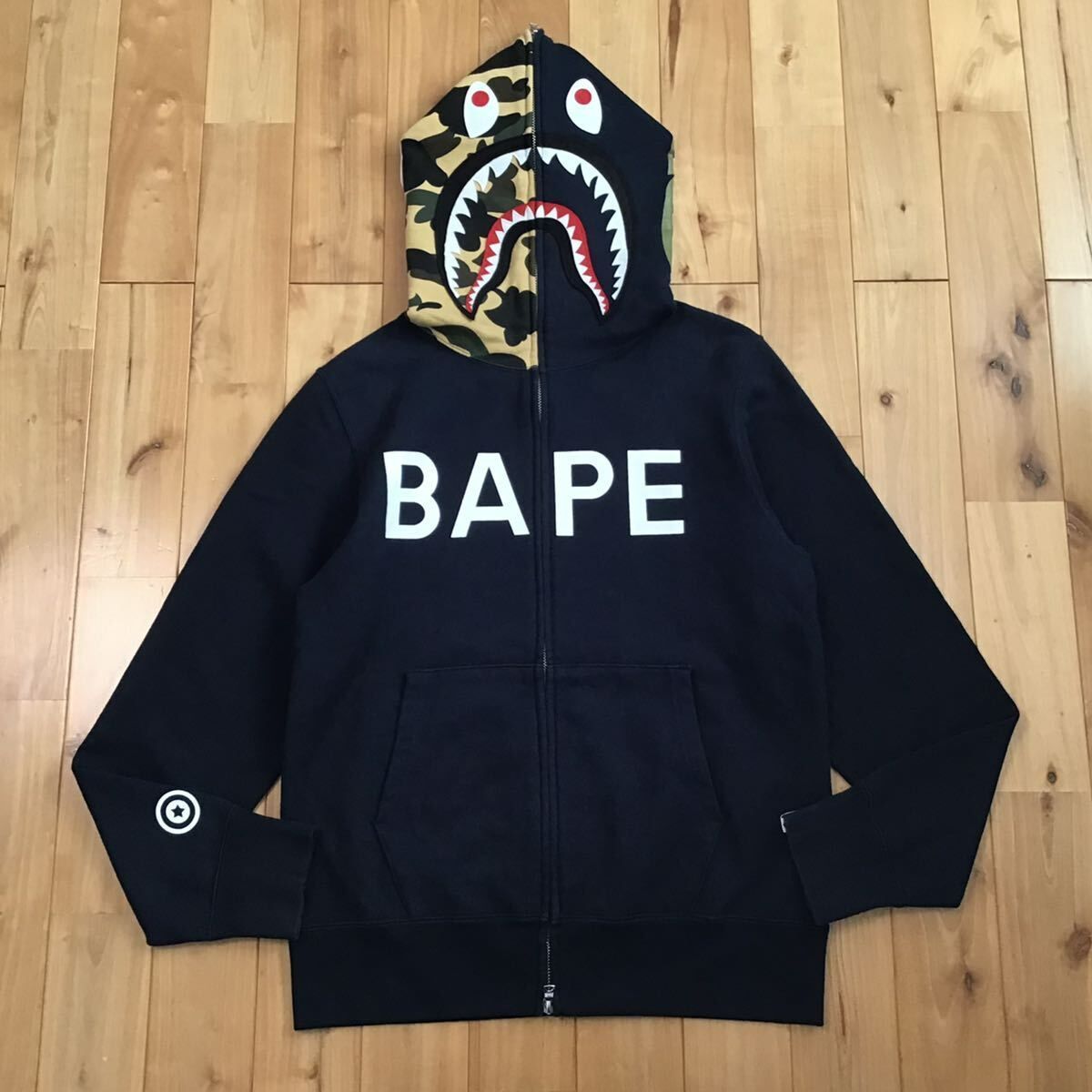 A BATHING APE (ア ベイシング エイプ) / ジップアップパーカー