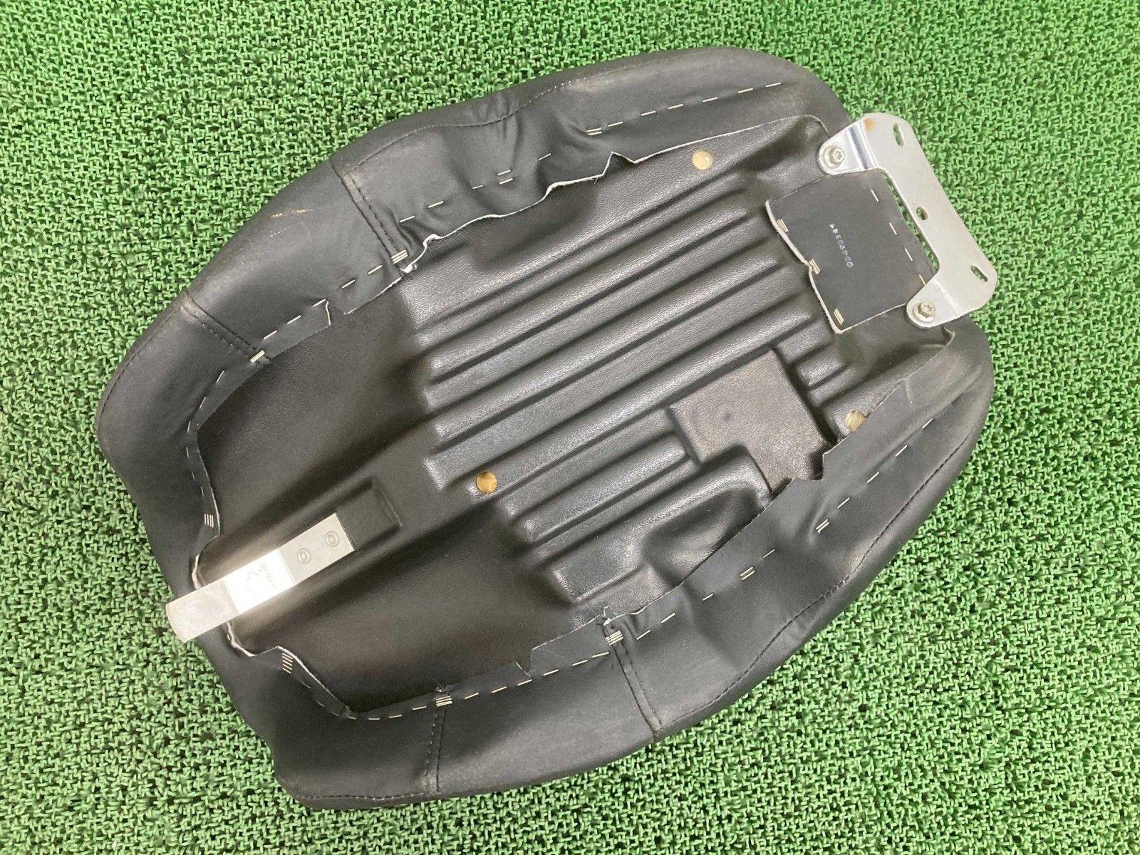 FLHR1450 フロントシート ハーレー 純正 中古 バイク 部品 ツーリング