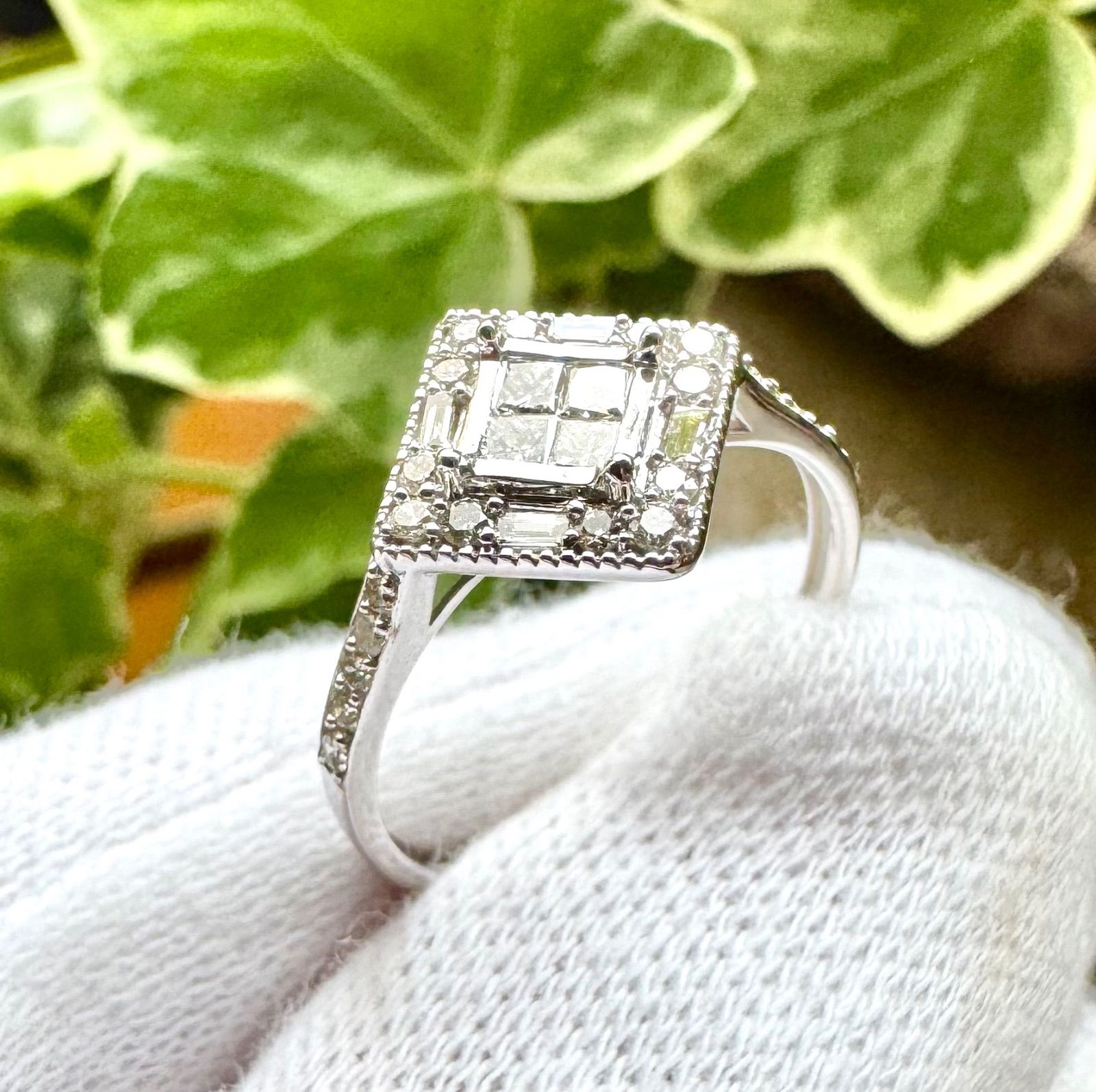 3種カットダイヤモンド◇K18WG*8号*バケットカットダイヤモンドリング  