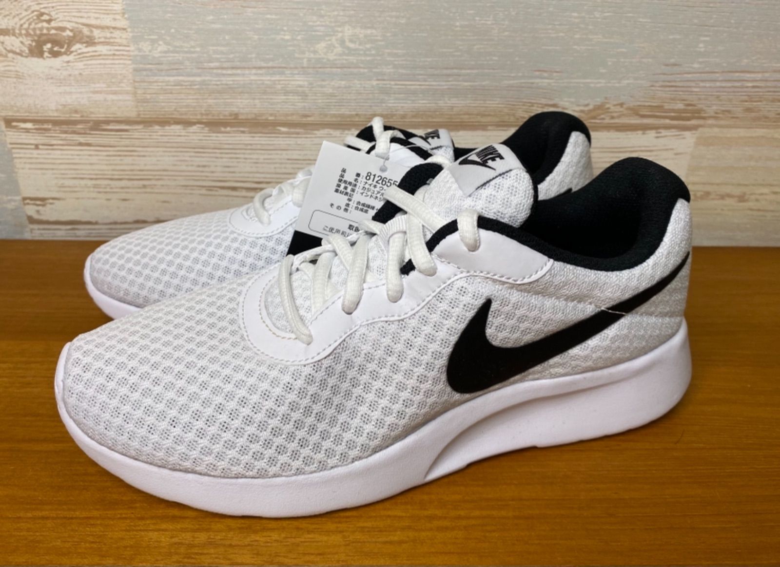 メルカリshops Nike ナイキ タンジュン Tanjun レディーススニーカー ホワイト