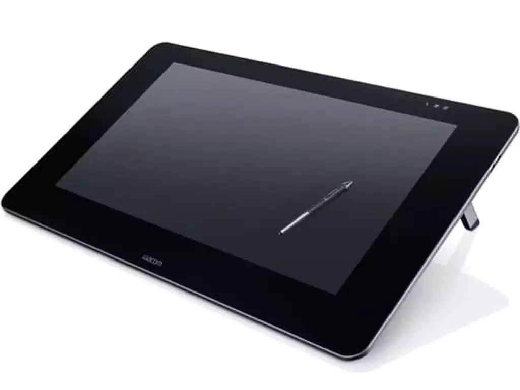 美品 Wacom Cintiq 27QHD 液晶ペンタブレット ワコム 液タブ 20150106145603_489_.jpg