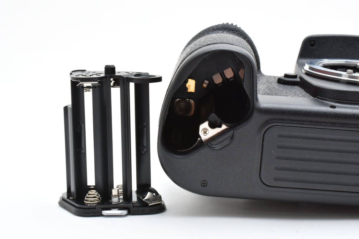ニコン Nikon F100 ボディ フィルム一眼レフカメラ #3226W09841